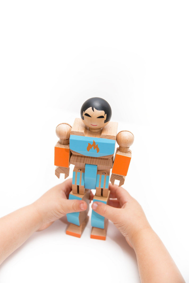 Wood Action Figure Playhard Heroes