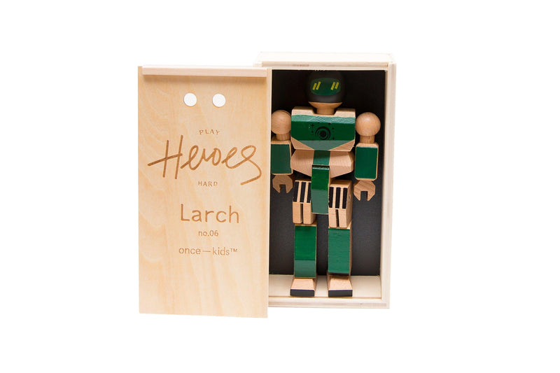 Wood Action Figure Playhard Heroes